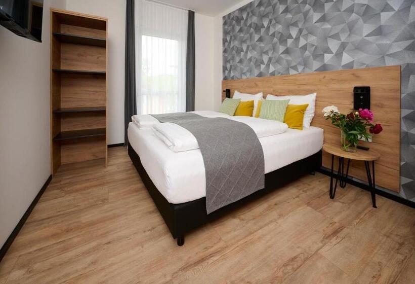 Апартаменты 1 Спальня с Балконом, Laudach Inn