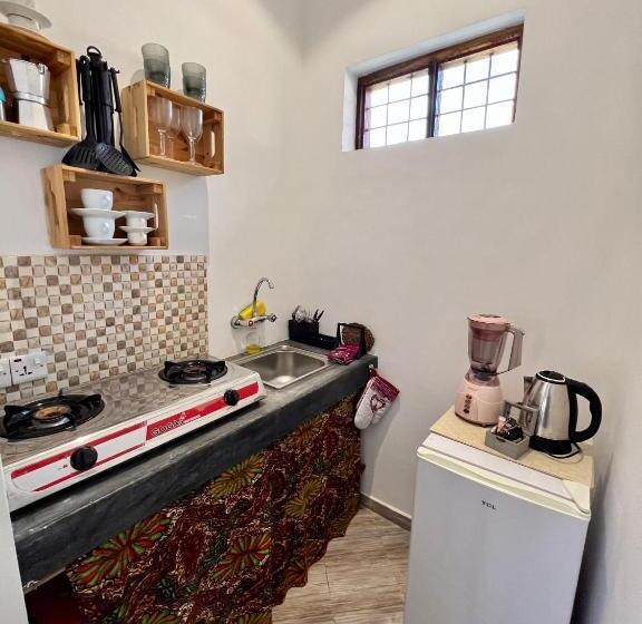 إستديو قياسى مطل على حمام السباحة, Gadea Boutique Hotel& Gadea Garden Italian Restaurant