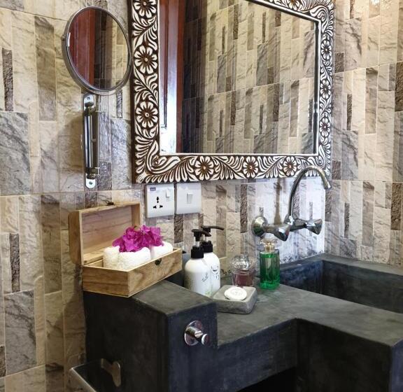 إستديو قياسى مطل على حمام السباحة, Gadea Boutique Hotel& Gadea Garden Italian Restaurant