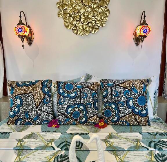 إستديو قياسى مطل على حمام السباحة, Gadea Boutique Hotel& Gadea Garden Italian Restaurant