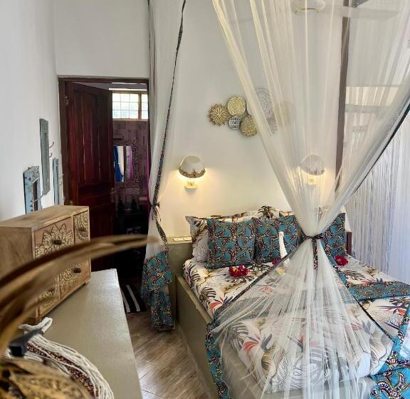 آپارتمان 1 خوابه با چشم‌انداز استخر, Gadea Boutique Hotel& Gadea Garden Italian Restaurant