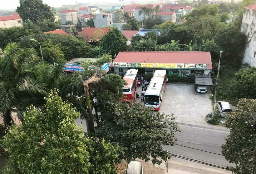 اتاق لوکس خانوادگی, New Sky Airport