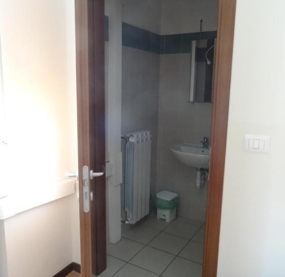 اتاق استاندارد, Ostello Cuneo