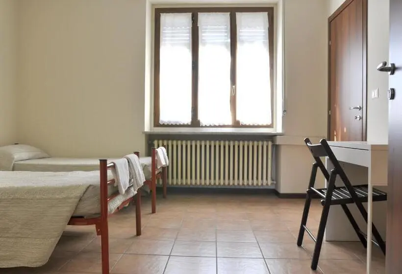 اتاق استاندارد, Ostello Cuneo