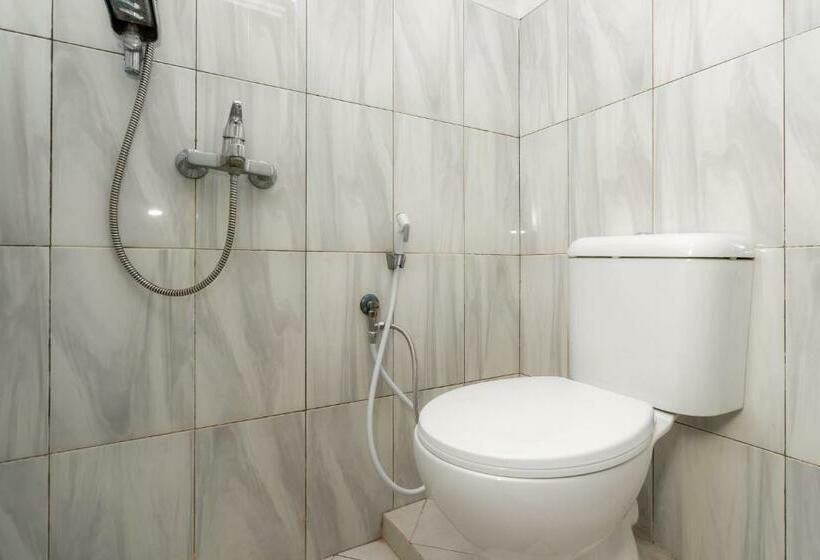 Номер Стандарт, Reddoorz Syariah Near Rsud Cimacan