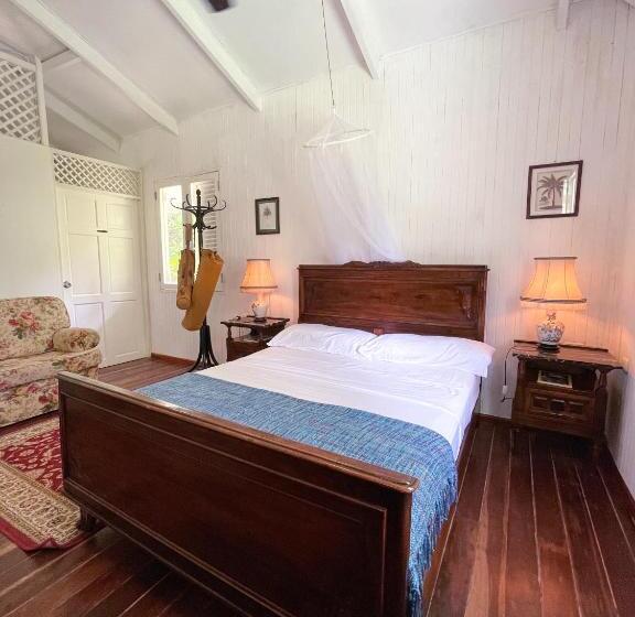 חדר דלוקס נוף לגינה, Colina Secreta   Glamping And Villas