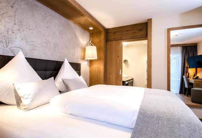 Номер Стандарт с Балконом, Garni Funtana