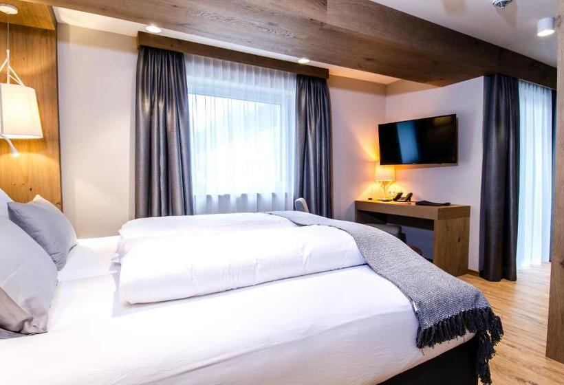 Номер Стандарт с Балконом, Garni Funtana