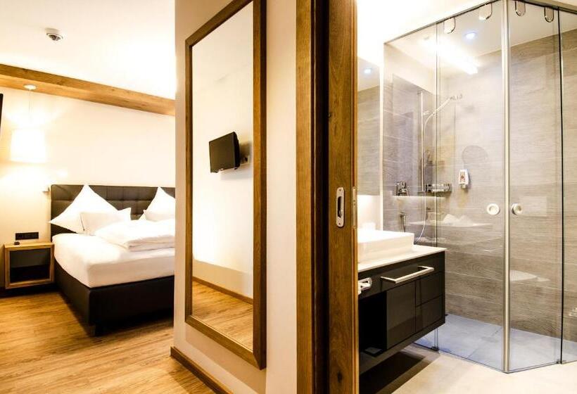 Апартаменты 2 Спальни, Garni Funtana