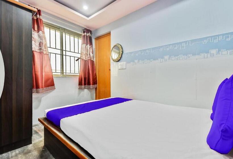 חדר סטנדרט, Spot On Gayatri Comforts