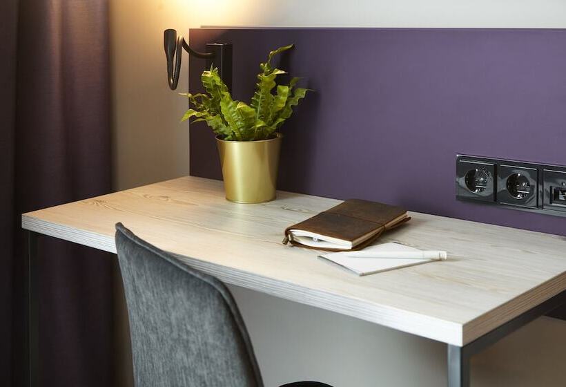 デラックスルーム, Holiday Inn   The Niu, Air Frankfurt Messe, An Ihg