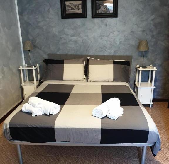 غرفة أساسية, Bologna