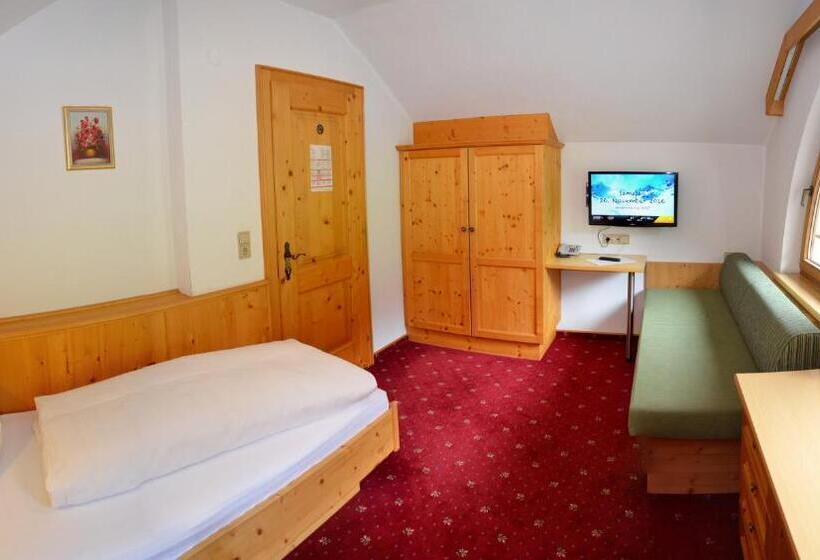 اتاق استاندارد یک نفره, Garni Alpenblick