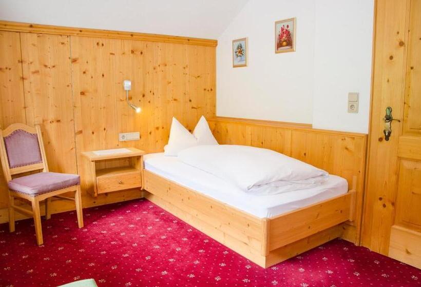 اتاق استاندارد یک نفره, Garni Alpenblick