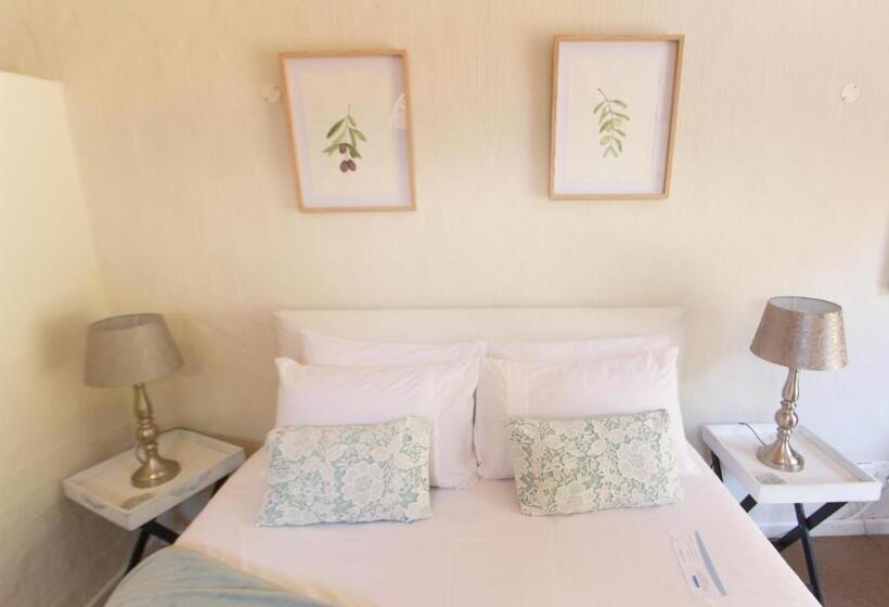 اتاق استاندارد با تخت بزرگ, His Vessel Guesthouse Clarens Fs
