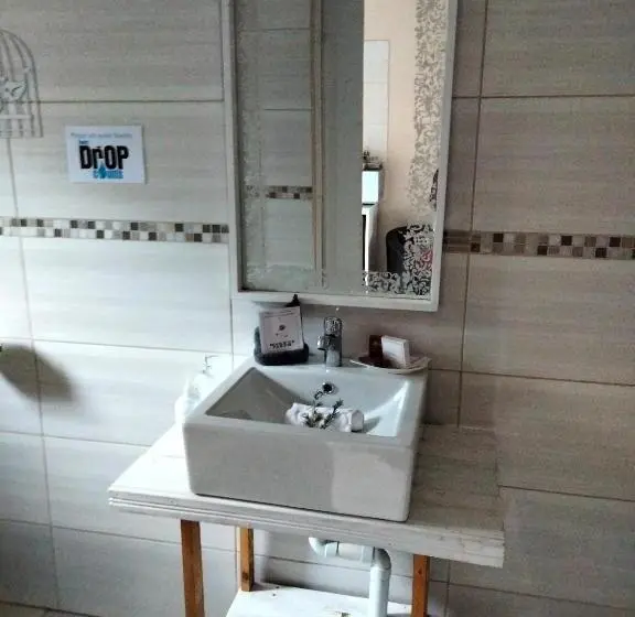 デラックスファミリールーム, His Vessel Guesthouse Clarens Fs