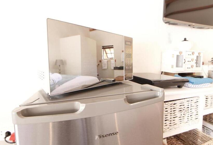 اتاق استاندارد با تخت بزرگ, His Vessel Guesthouse Clarens Fs