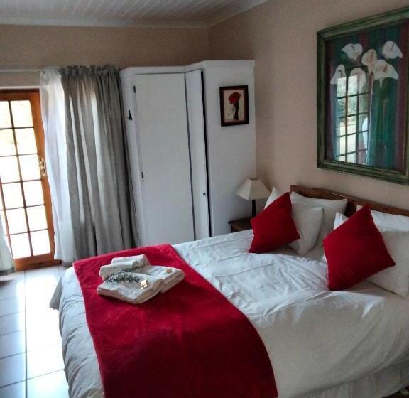 اتاق لوکس خانوادگی, His Vessel Guesthouse Clarens Fs