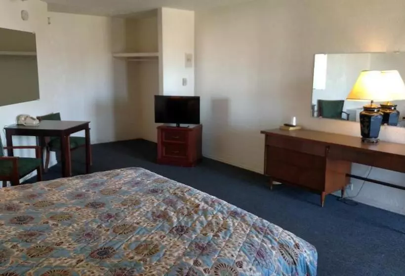 キングサイズベッドのスタンダードルーム, Essex House Motel