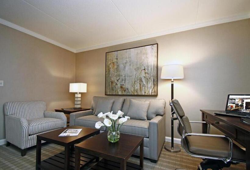 سوئیت با تخت بزرگ, Ethan Allen