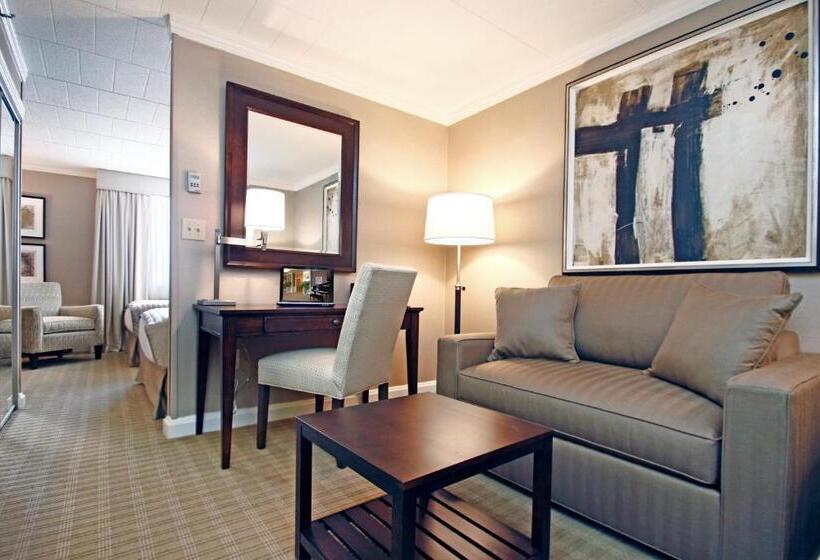 سوییت لوکس, Ethan Allen