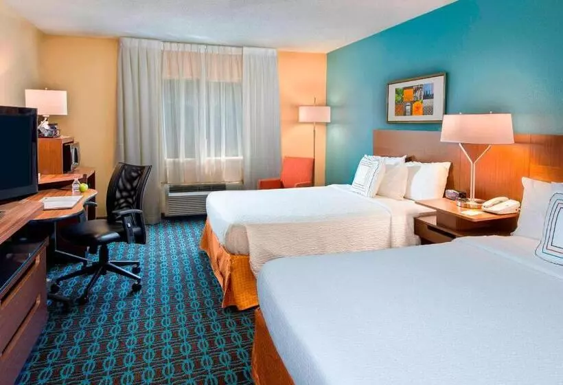 ２ダブルベッドのスタンダードルーム, Fairfield Inn Tuscaloosa
