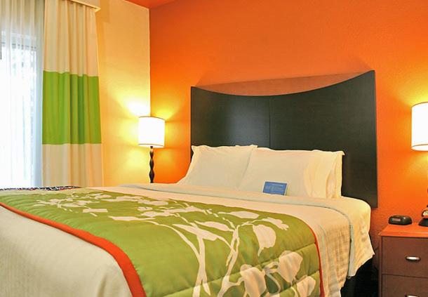 스위트 킹사이즈 침대, Fairfield Inn Suites Brunswick