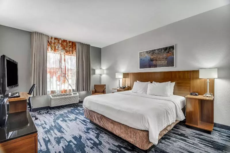 キングサイズベッドのスタンダードルーム, Fairfield By Marriott Inn & Suites Fossil Creek