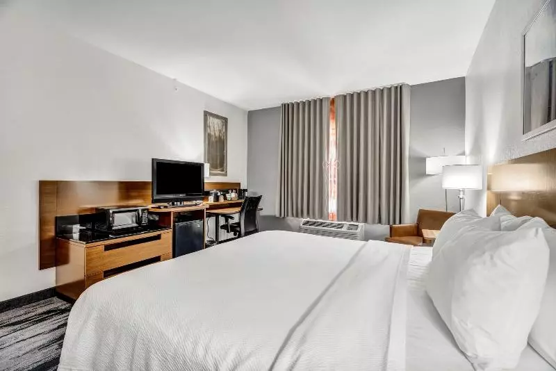 キングサイズベッドのスタンダードルーム, Fairfield By Marriott Inn & Suites Fossil Creek
