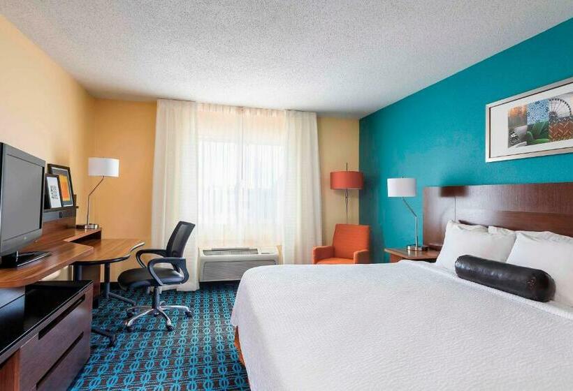 חדר סטנדרט עם מיטת קינג, Fairfield Inn & Suites Holland