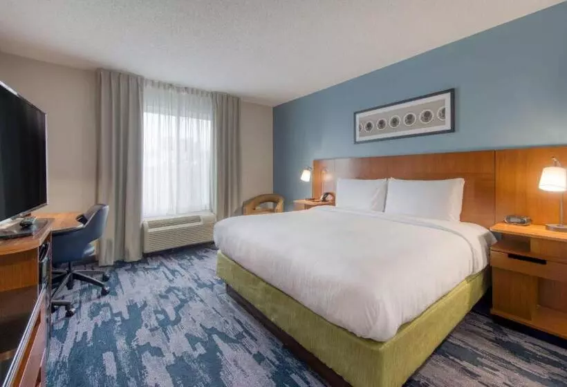 اتاق استاندارد با تخت بزرگ برای معلولان, Fairfield Inn & Suites Raleigh Crabtree Valley