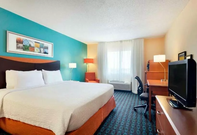 キングサイズベッドのスタンダードルーム, Fairfield Inn & Suites Waco South
