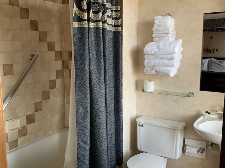 غرفة ديلوكس, Gunter