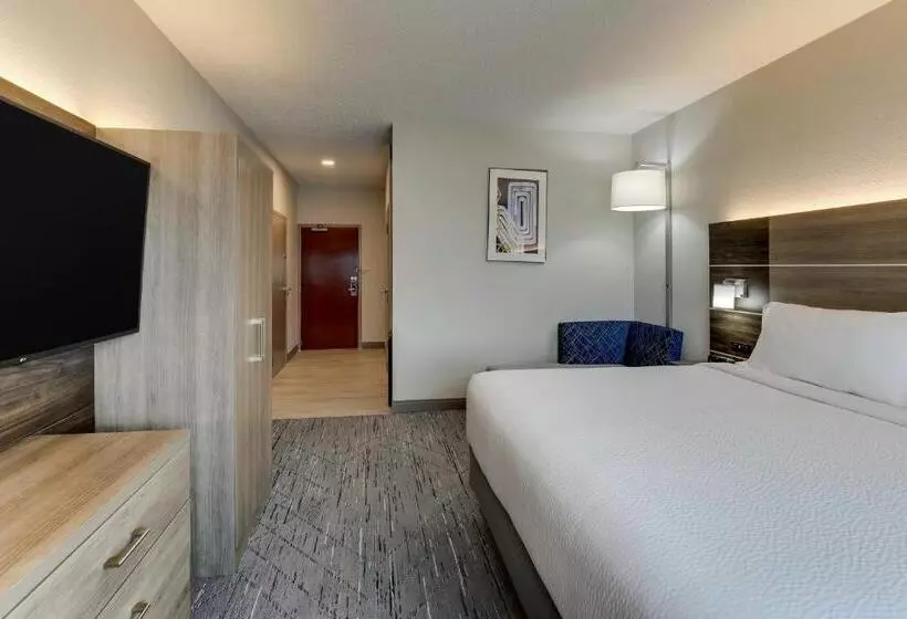 اتاق استاندارد با تخت بزرگ برای معلولان, Holiday Inn Express Kenner   New Orleans Airport, An Ihg
