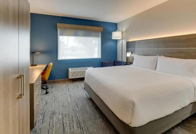 身障者適用キングサイズベッドルーム, Holiday Inn Express Kenner   New Orleans Airport, An Ihg