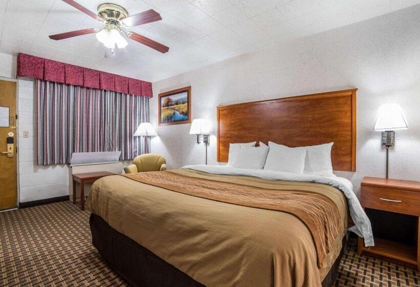 חדר סטנדרט עם מיטת קינג, Rodeway Inn Elko Downtown Area