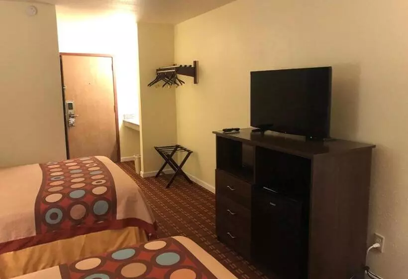 ２ダブルベッドのスタンダードルーム, Super 8 By Wyndham Plover Stevens Point Area