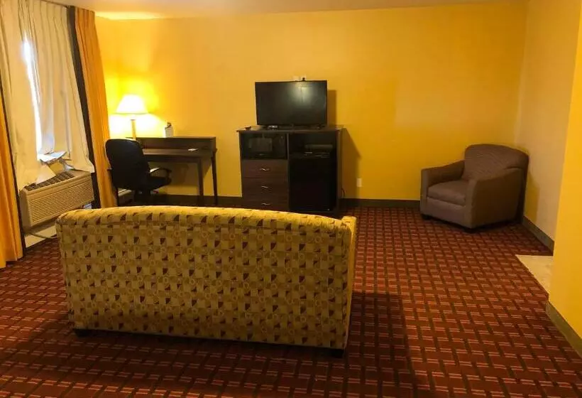 デラックススタジオ, Super 8 By Wyndham Plover Stevens Point Area