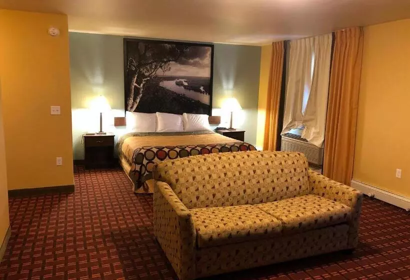 デラックススタジオ, Super 8 By Wyndham Plover Stevens Point Area
