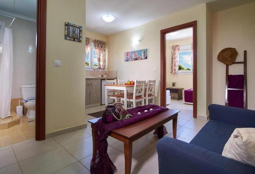 Апартаменты 2 Спальни, Caretta Village