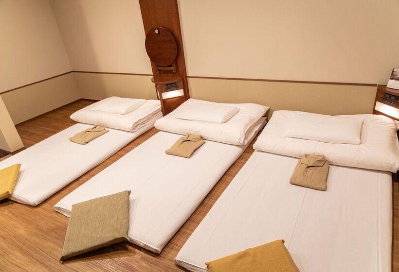 חדר סטנדרט לשלושה, Meldia Osaka Higobashi