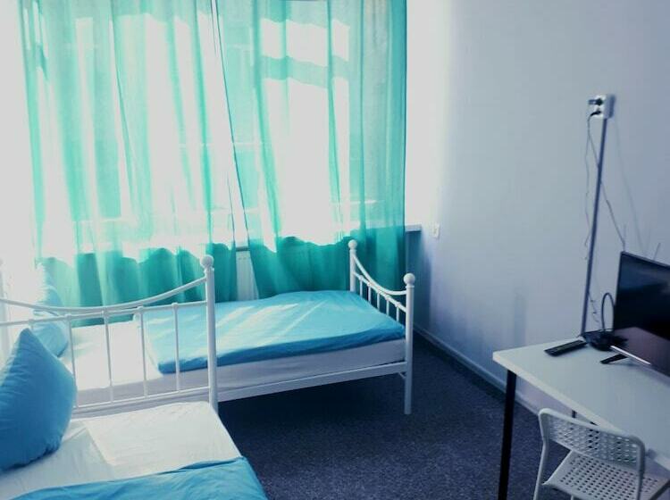 스탠다드 룸 공동 욕실, Zizi Central Hostel