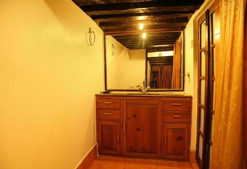 اتاق استاندارد, Newa Chen Historic House Unesco