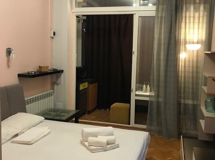 침실 1개 아파트, Joy Apartments