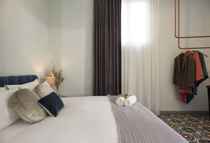 اتاق استاندارد با چشمانداز, Lost