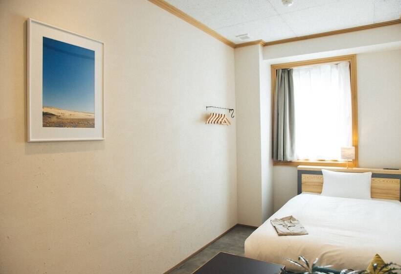 标准单人间共用浴室, Noum Osaka