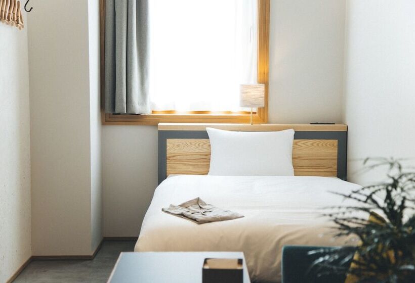 标准单人间共用浴室, Noum Osaka