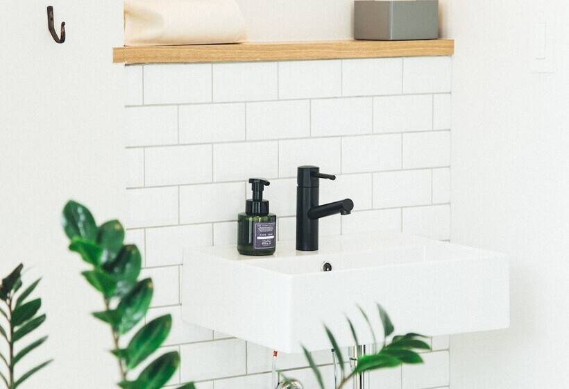 标准单人间共用浴室, Noum Osaka