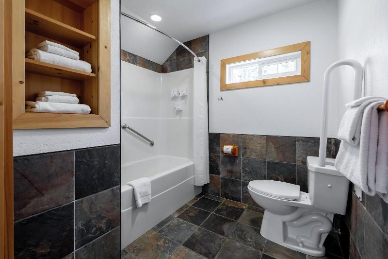 كابينة, Pine Bungalows