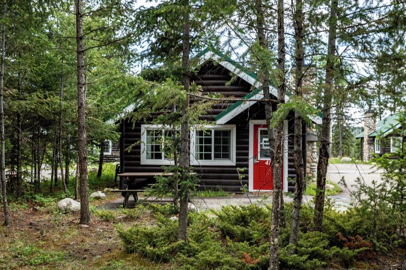 오두막, Pine Bungalows